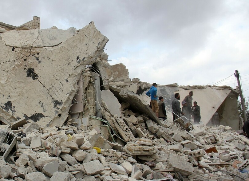 シリアで病院などに空爆、35人死亡 大統領「トランプ氏は味方にも」