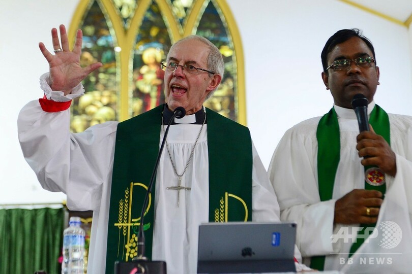 インド訪問の英国教会大主教、植民地時代の虐殺現場でひれ伏す