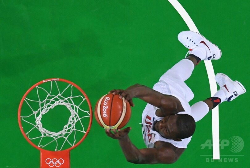 米国が苦しみながらも全勝でグループ首位通過、トンプソン30得点