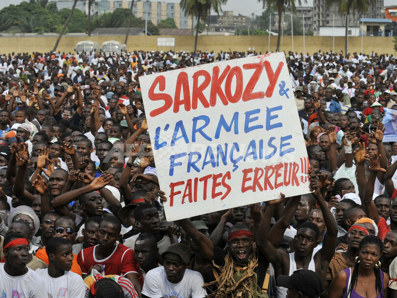 コートジボワールのワタラ氏、ココア・コーヒー輸出禁止を命じる