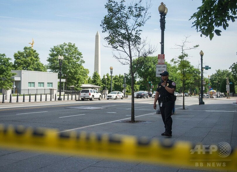 米ホワイトハウス一帯、一時封鎖 武器持った男に警官が発砲