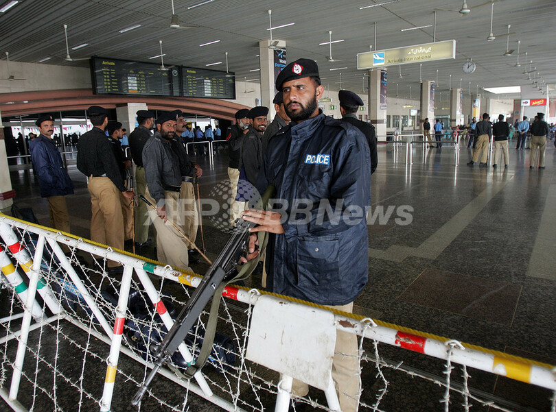 パキスタンのシャリフ元首相、同国に向けサウジアラビアを出発