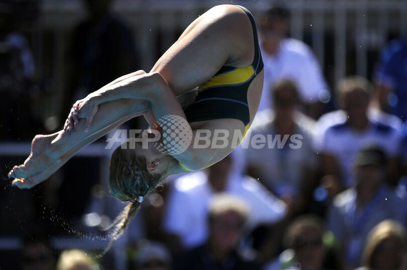 パハリナ 女子１メートル板飛び込みで優勝、世界水泳