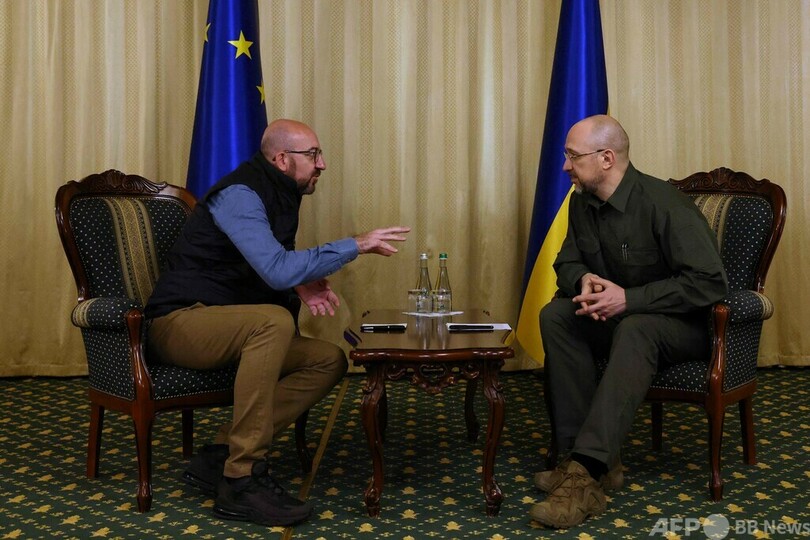 EU大統領、ウクライナ電撃訪問 会談中にミサイル攻撃で避難