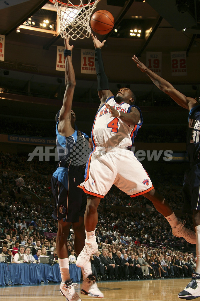 ＜06-07NBA＞マーベリックス ハワードの活躍でニックスを降し3連勝 - 米国