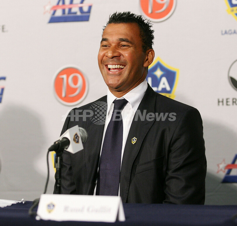 フリット新監督 「やりがいのある挑戦」