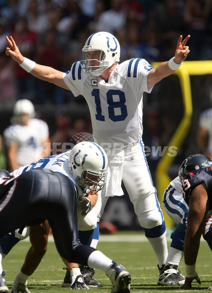 コルツ 敵地でテキサンズに競り勝つ