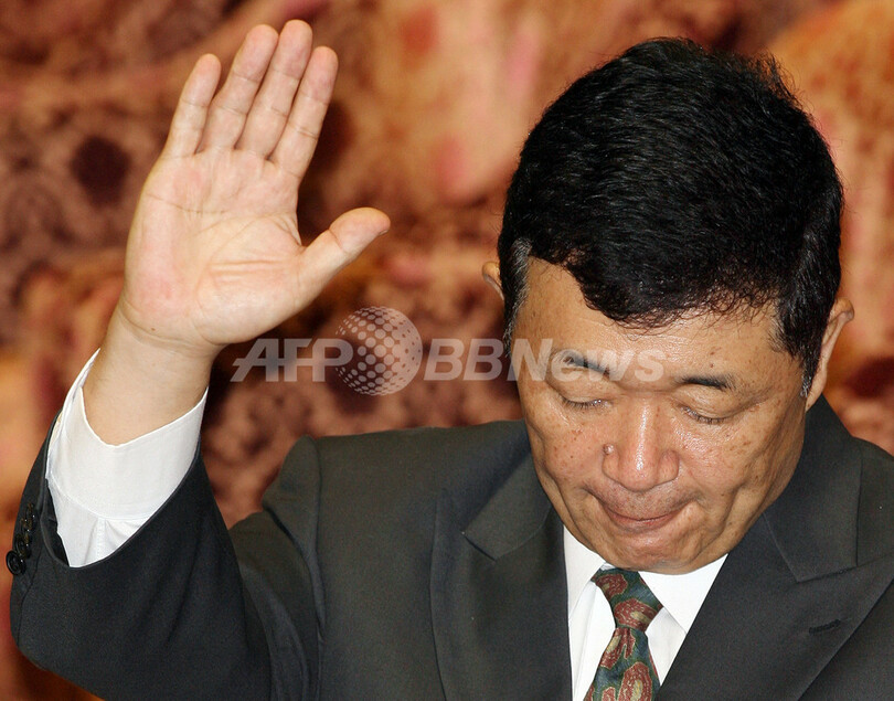 守屋前防衛次官を証人喚問、ゴルフ接待200回以上