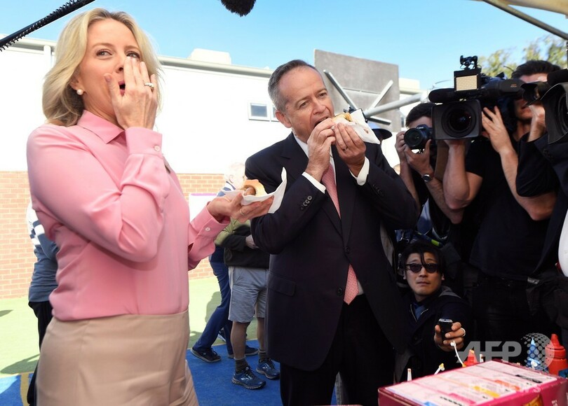 豪総選挙、労働党が6年ぶりに政権奪還か 第1陣の出口調査