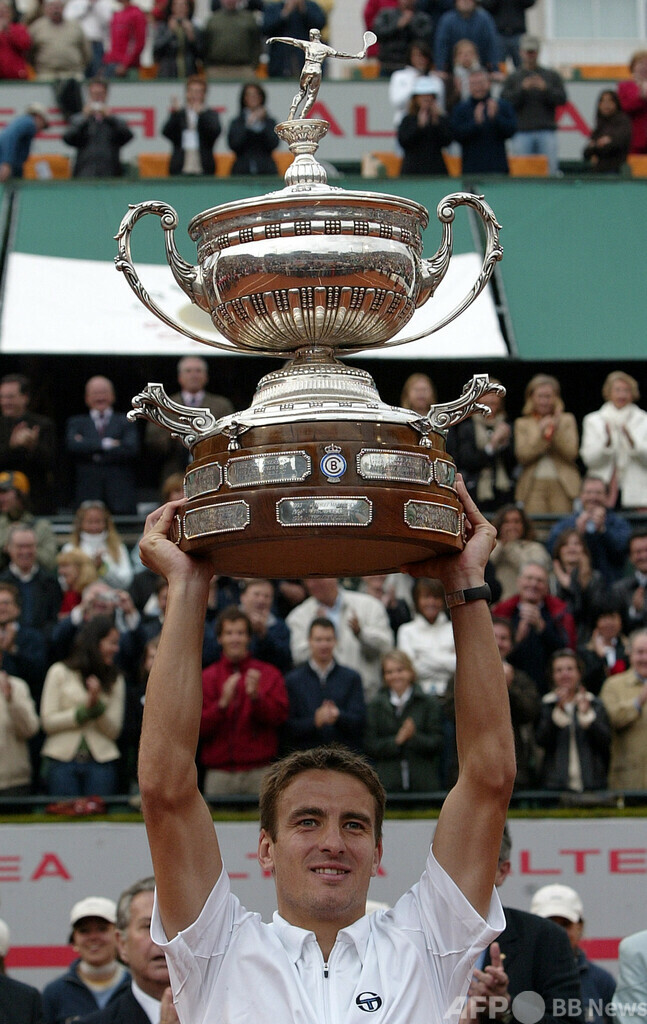 ロブレドが現役引退 男子テニス元世界5位