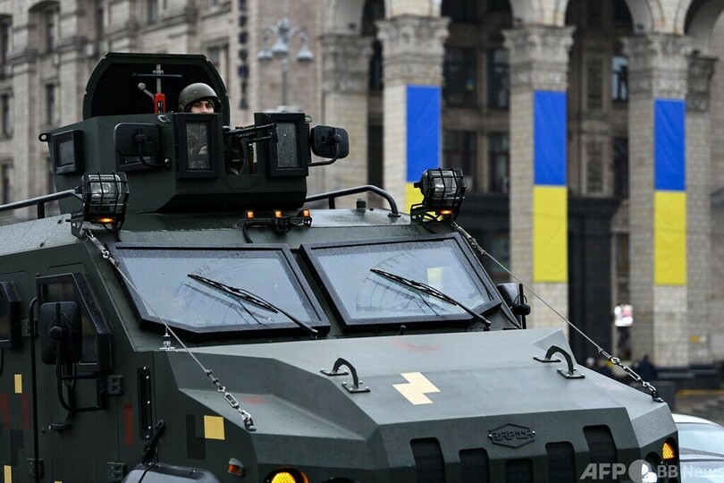 ウクライナ首都北方にロシア軍侵攻、政府施設を攻撃 国境警備隊