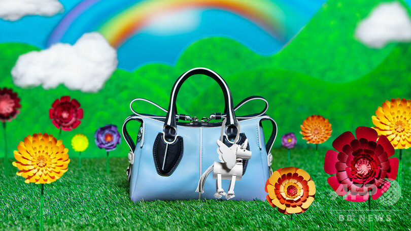 「トッズ」MR.BAGSとコラボ