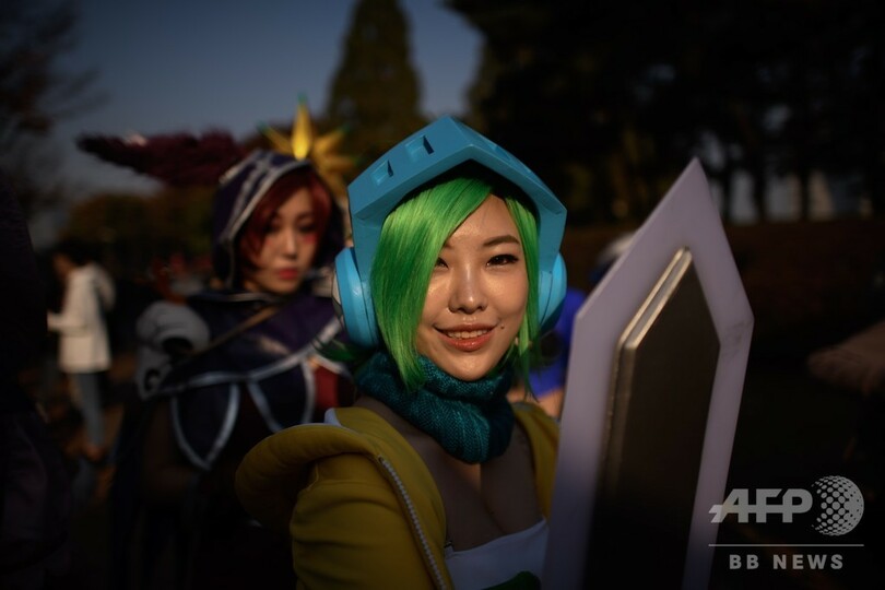 韓国で「リーグ・オブ・レジェンド」世界大会の決勝戦、ファン数万人が集結