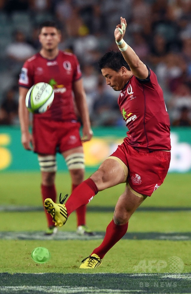 ワラタスがレッズ下す、五郎丸がスーパーラグビーデビュー