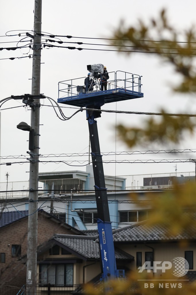 ゴーン被告、保釈される 東京拘置所から作業服姿で