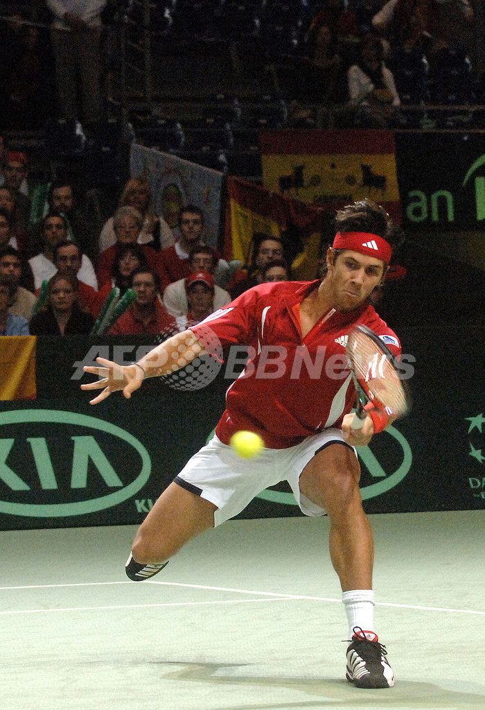 ＜男子テニス 07デビスカップ＞スペイン ロペス／ベルダスコ組が勝利し2勝目を挙げる - スイス