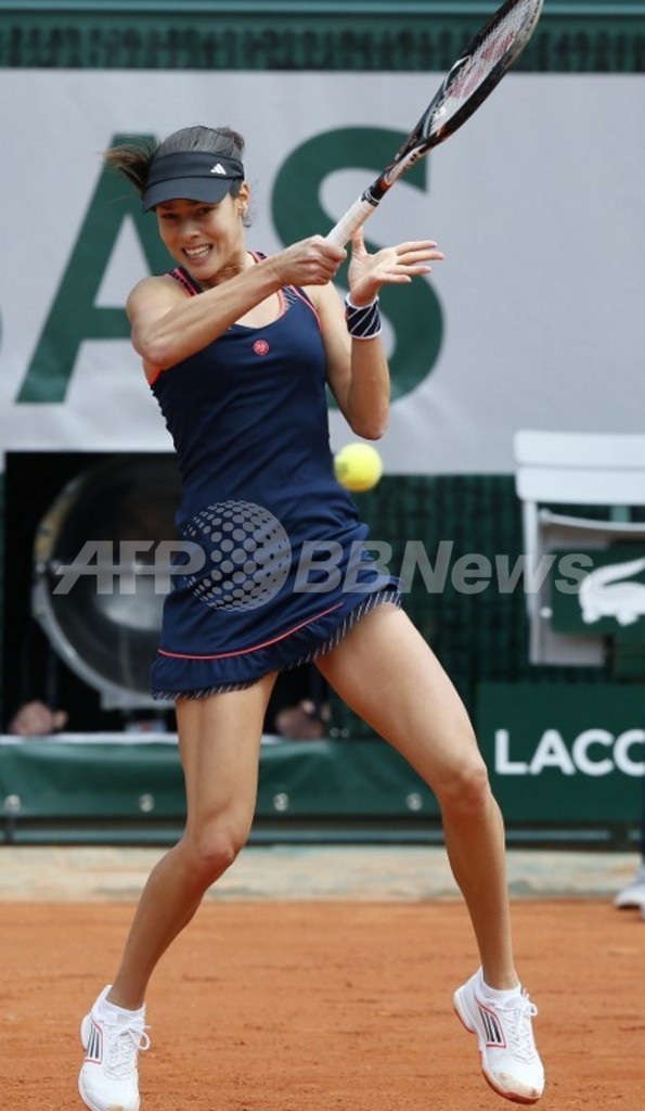 イワノビッチ、世界108位とのフルセット制す 全仏オープン
