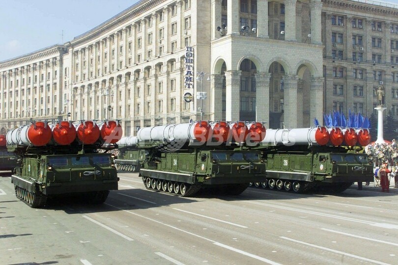 ロシア、イランへの地対空ミサイル供与計画を否定