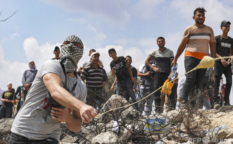 入植地めぐりイスラエル軍と衝突、パレスチナ人140人超負傷