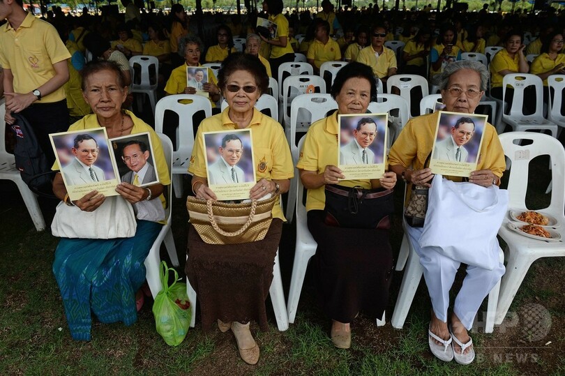 タイのプミポン国王、在位70年に