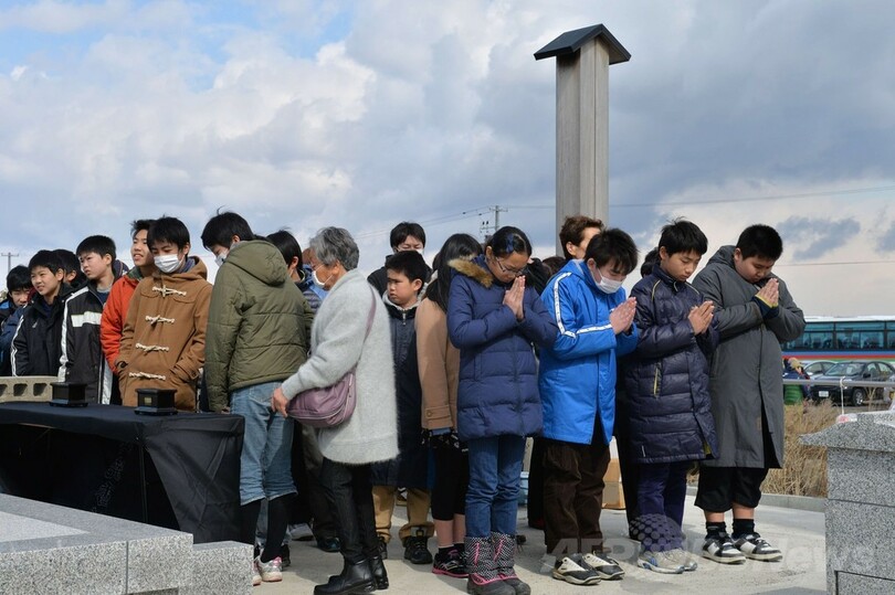 東日本大震災から3年、各地で追悼式